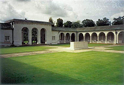Runnymede Memorial - Yoavr763W, Public domain, via Wikimedia Commons